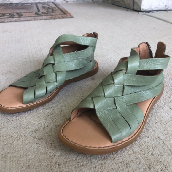 Born Iwa Sandal Woven Green 7 - Picture 3 of 5